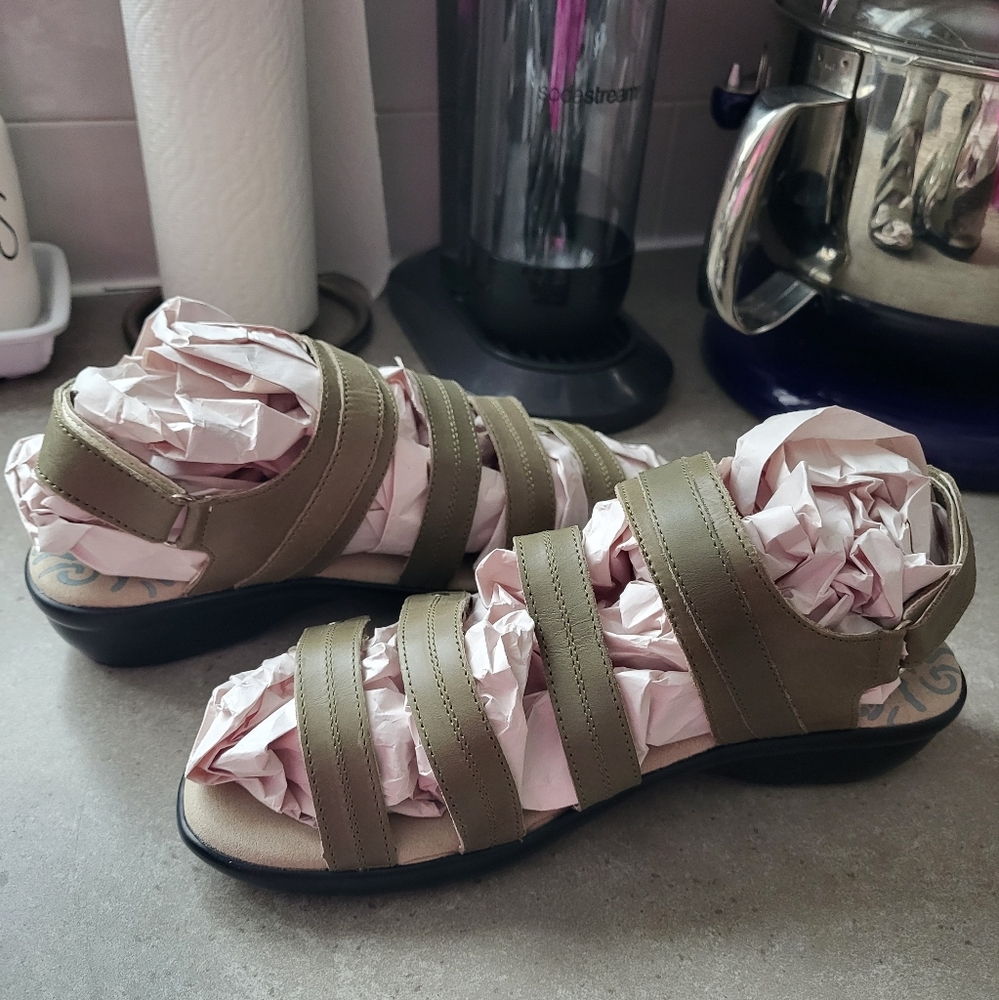 Propet Aurora Wedge Sandals